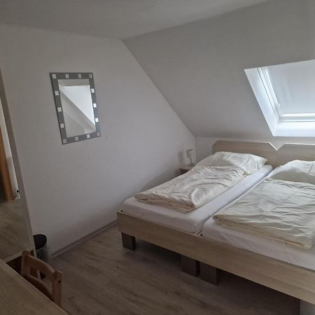 Gasthof / Pension Goetzfried Tegernheim Zewnętrze zdjęcie