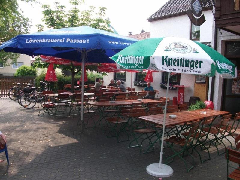 Gasthof / Pension Goetzfried Tegernheim Zewnętrze zdjęcie