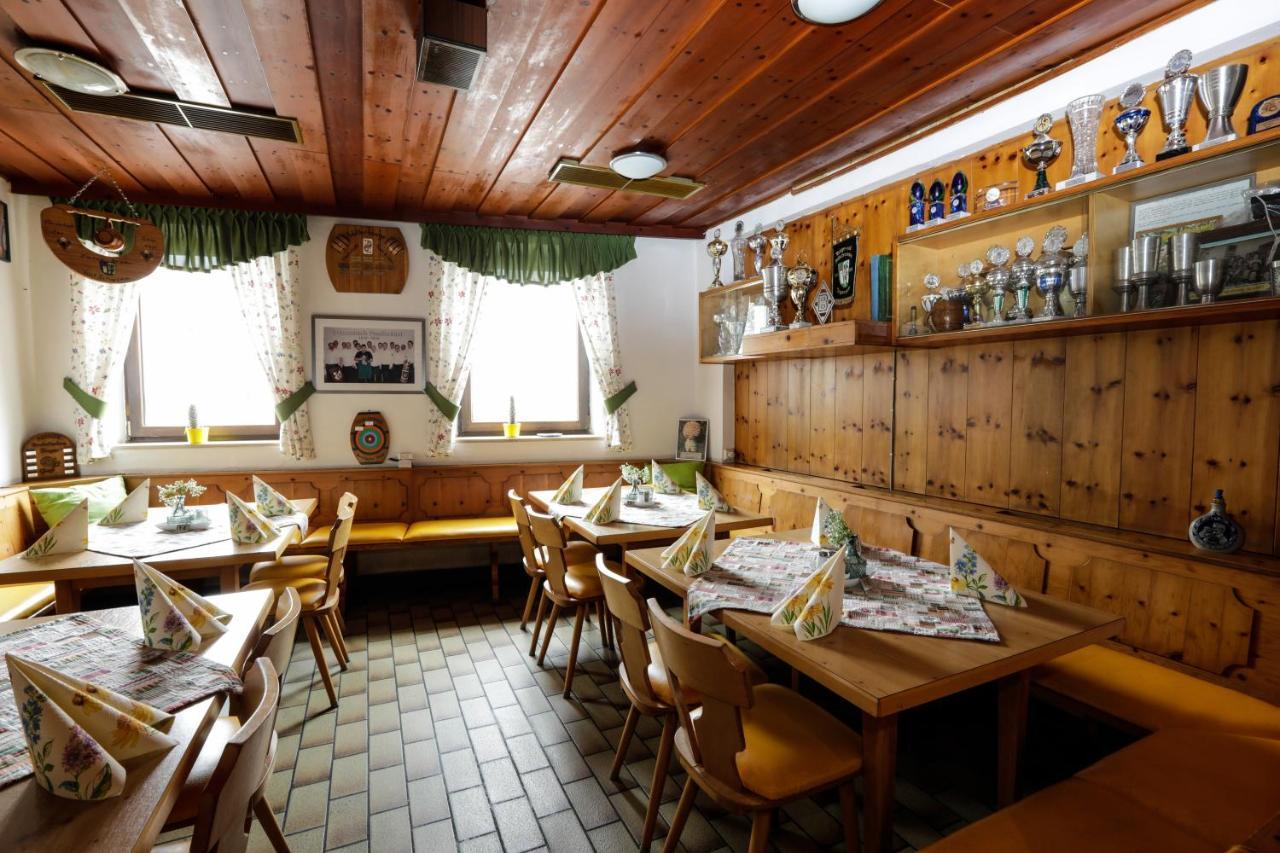 Gasthof / Pension Goetzfried Tegernheim Zewnętrze zdjęcie